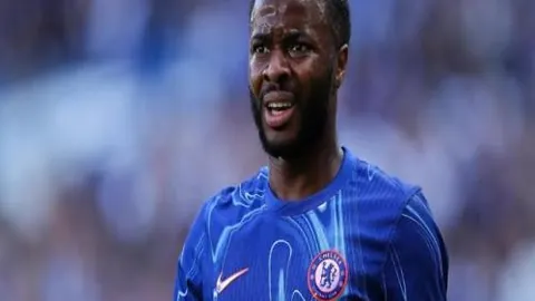 山东泰山队冲刺1500分大关，仅剩3分之遥！辉煌纪录下的现实挑战，能否突破尴尬局面？